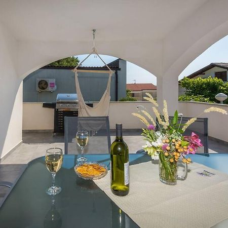 Апартаменты Family Patio Вир Экстерьер фото